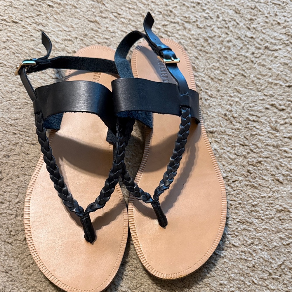 Forever 21 Black Leather Sandals